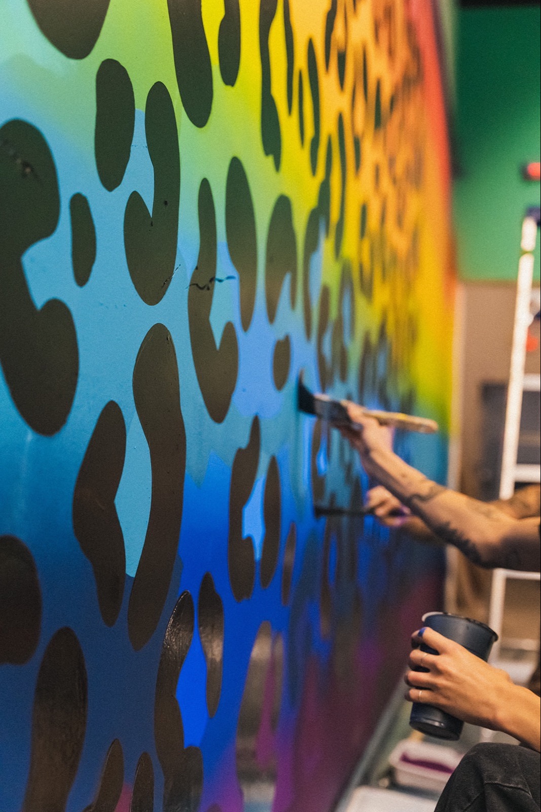 Leopard Wall | www.theprettygoodpainter.com | Julia Aust - abstract, fantasy | Beautify