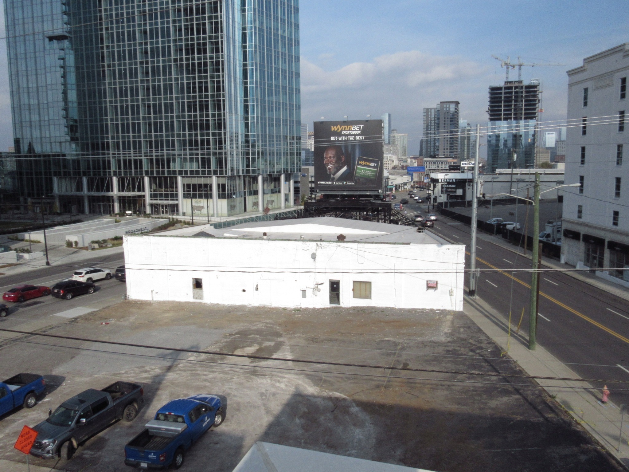 Nashville, 1615 Broadway, 37203 - Midtown - Potential Art / Mural Site | Beautify