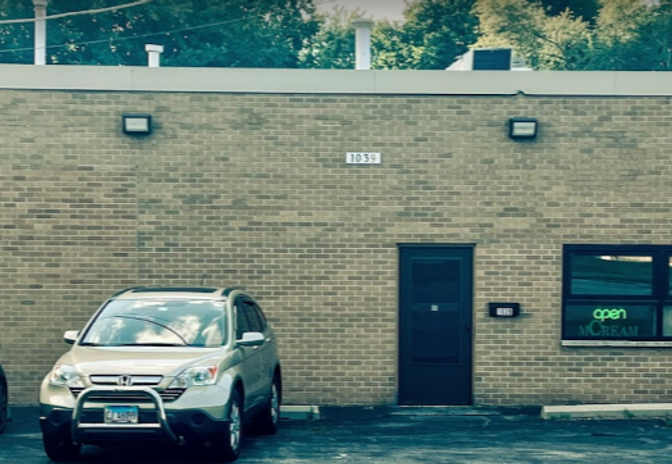 Aurora, 1039 Oliver Avenue, 60506 - Potential Art / Mural Site | Beautify