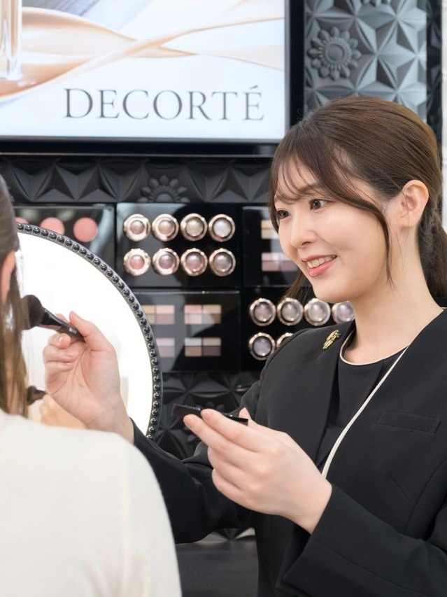 27卒｜【KOSE】6月1日（月）11:00～12:10／13:00～14:10　WEB会社説明会予約受付中！の求人の写真