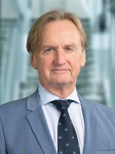 Prof Stefan Nehrer