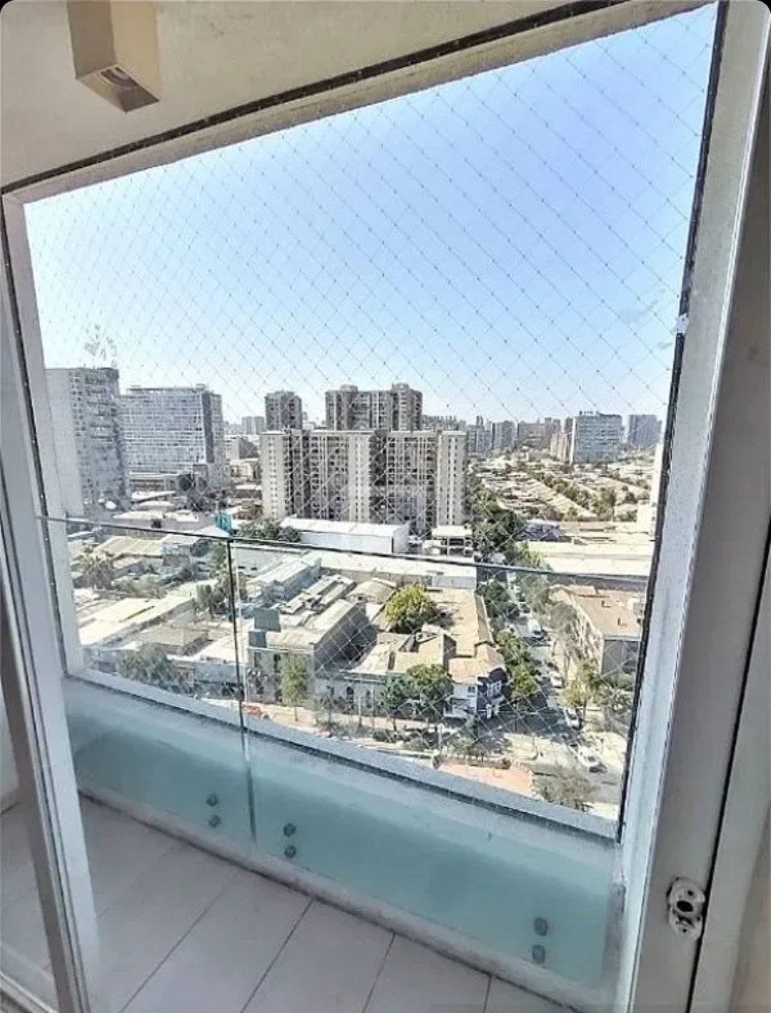 Metro hospitales, Amalia Errazuriz 956 — foto 7