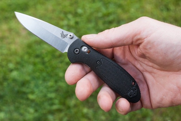 How to use a Benchmade Knife safely and effectively