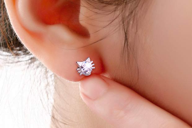 Cat studs earrings
