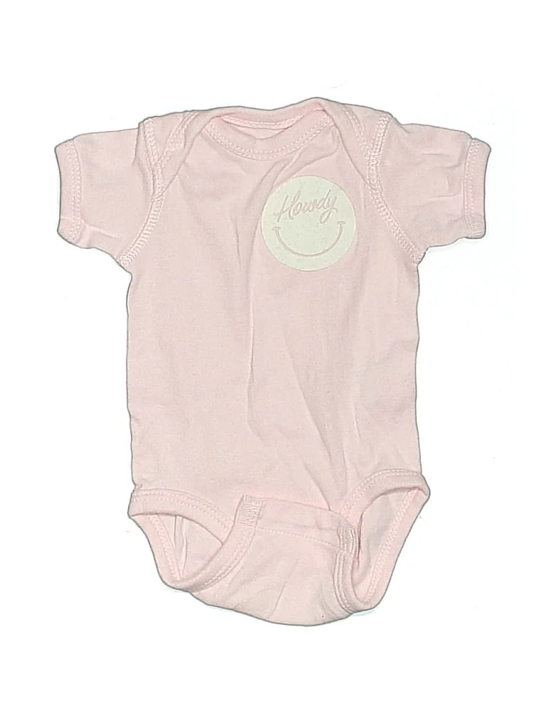 Frankie Short Sleeve Onesie: Pink Bottoms - Size Newborn