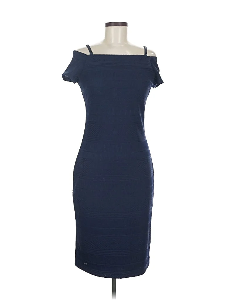 Guess Cocktail Dress - Sheath: Blue Solid Pattern Dresses - Used - Size 6