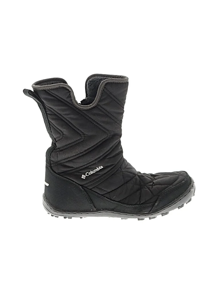 Columbia Boots: Black Shoes - Size 3