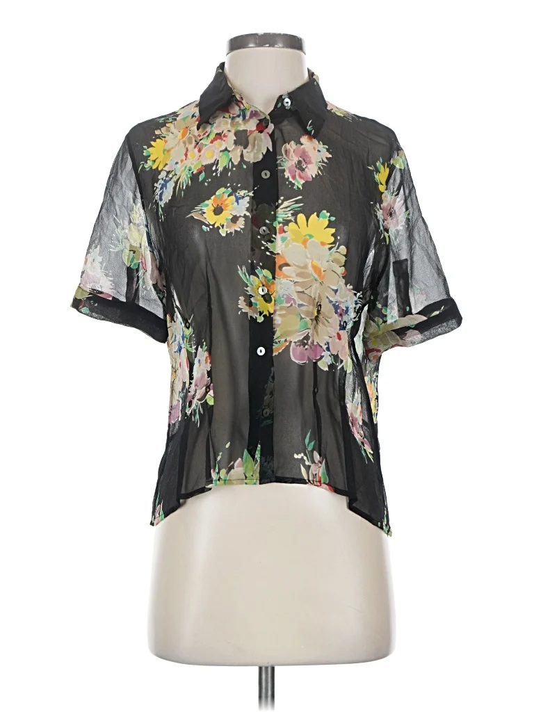 Nice Connection Short Sleeve Blouse: Black Floral Pattern Tops - Size 1