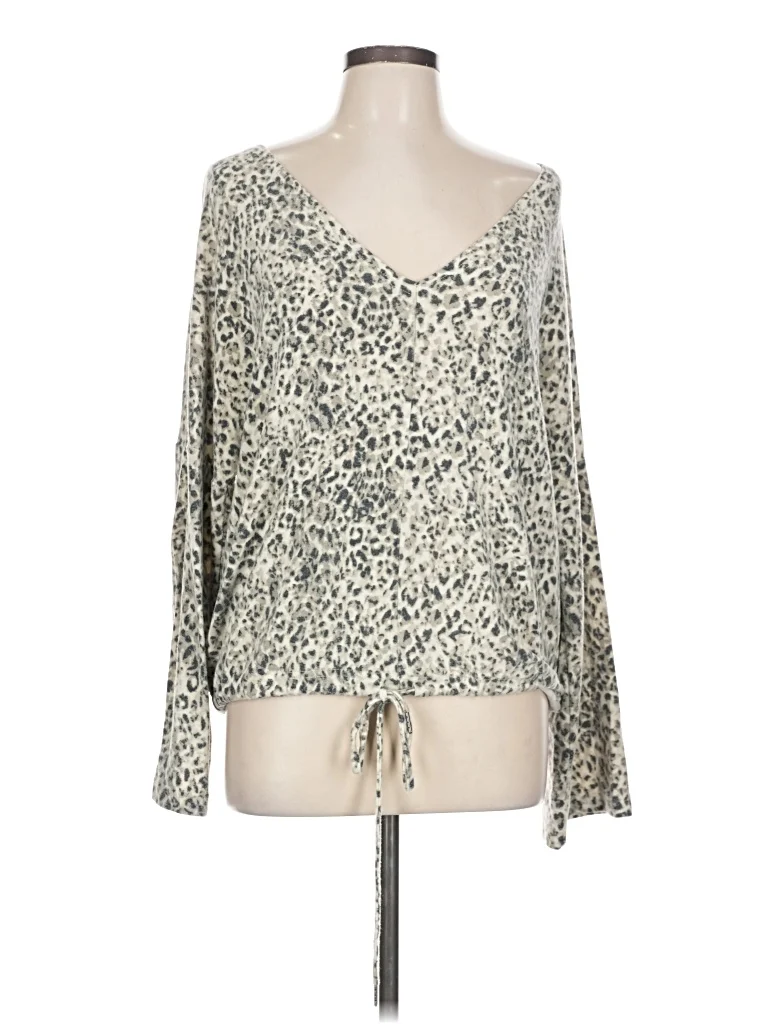Off Duty Pullover Sweater: Ivory Animal Print Pattern Tops - Size Large