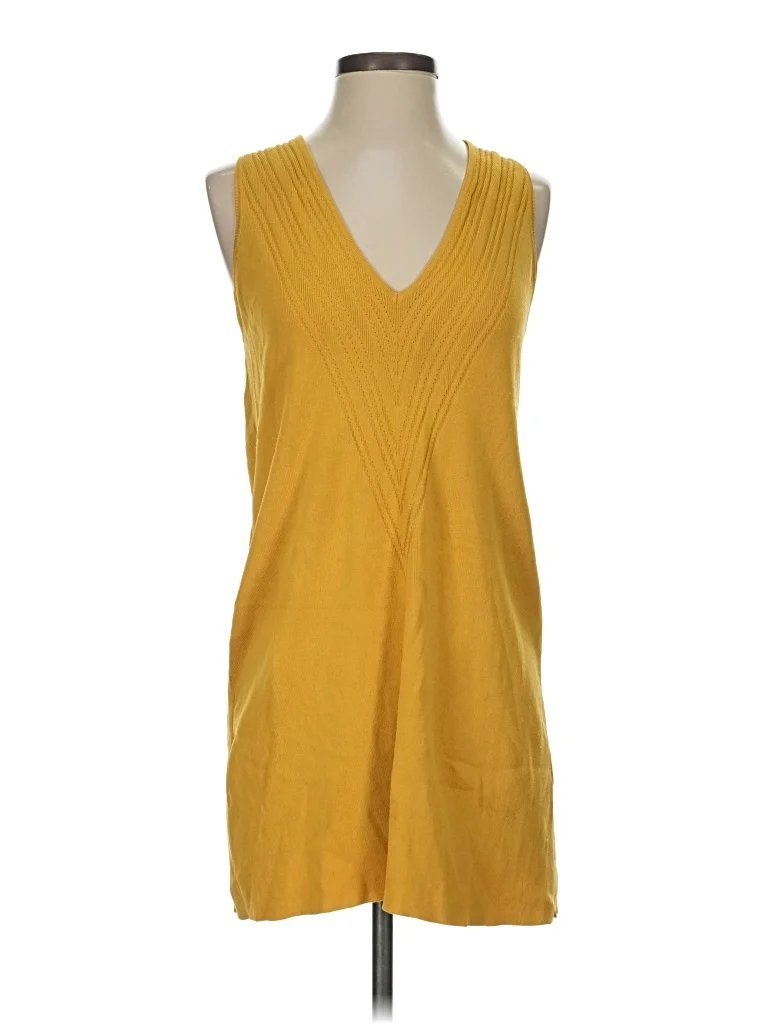 Rotunda Sleeveless Top Yellow V Neck Tops - Used - Size Small