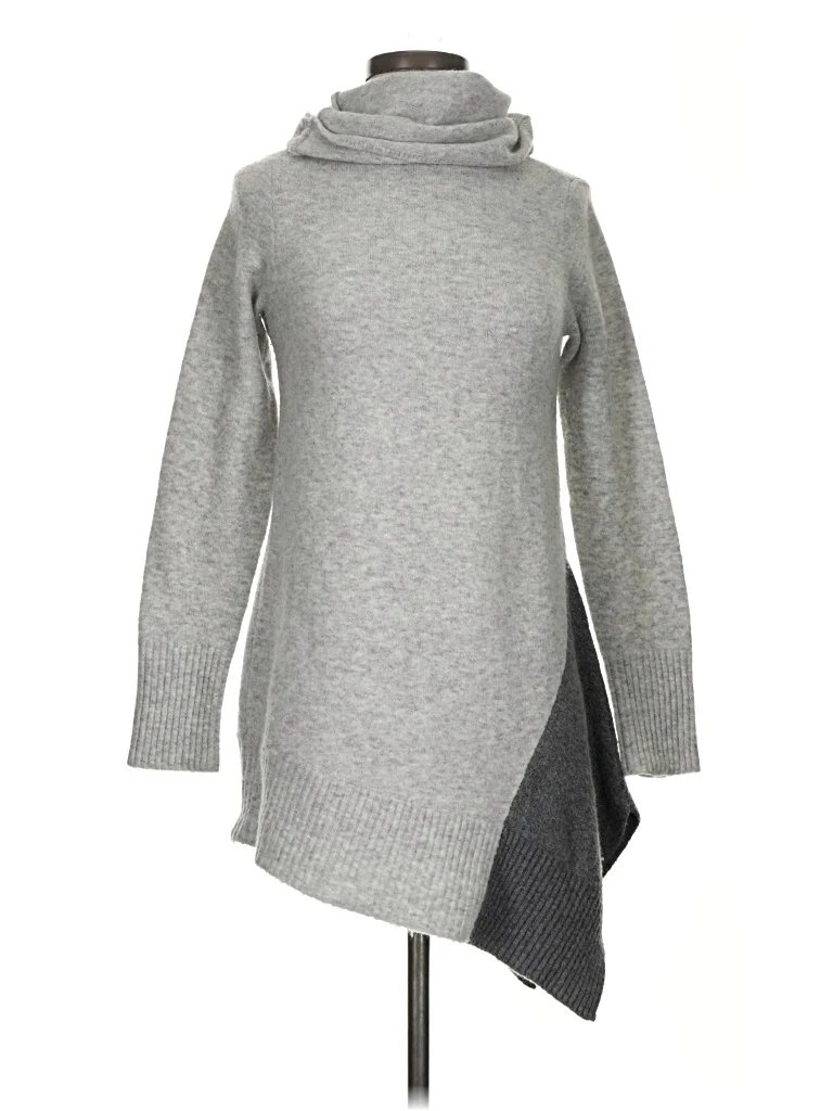 LTD Turtleneck Sweater: Gray Tops - Size X-Small