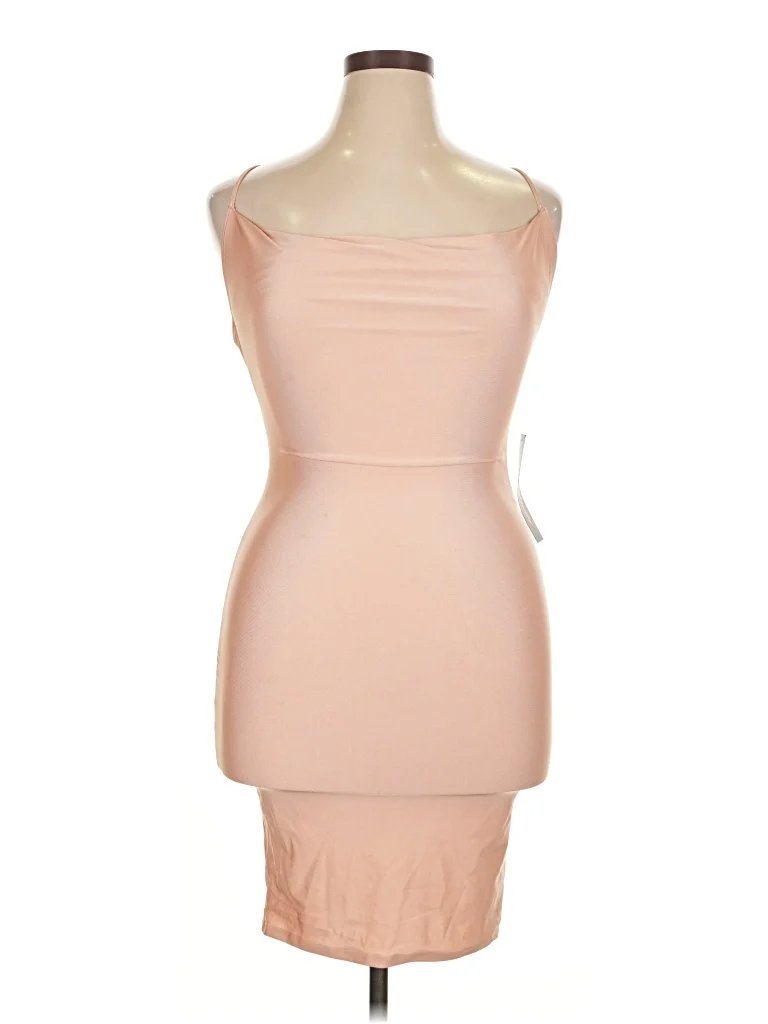 Minette Cocktail Dress - Bodycon: Tan Dresses - Used - Size Medium