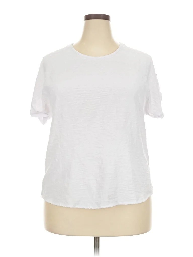 Elizabeth & Nichole Short Sleeve Top White Crew Neck Tops - Used - Size 2X
