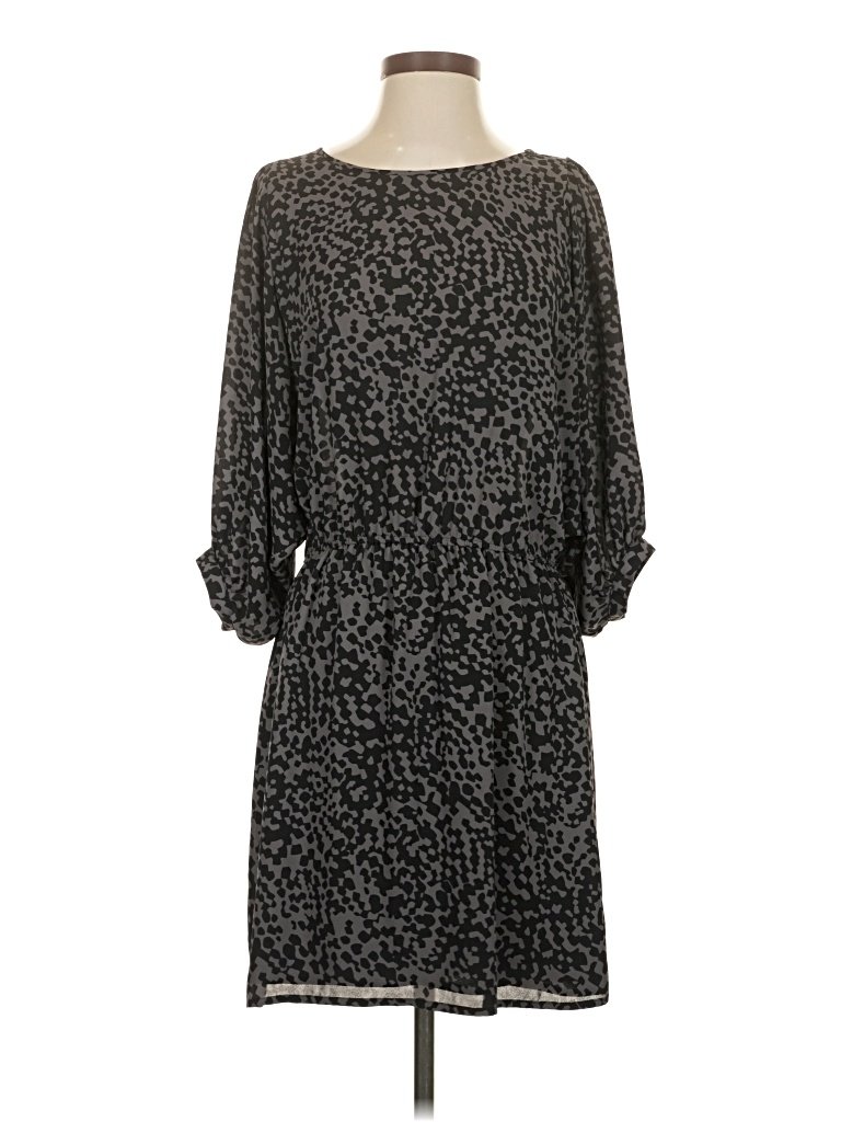 Pippa Casual Dress - Popover: Gray Animal Print Pattern Dresses - Used - Size 2