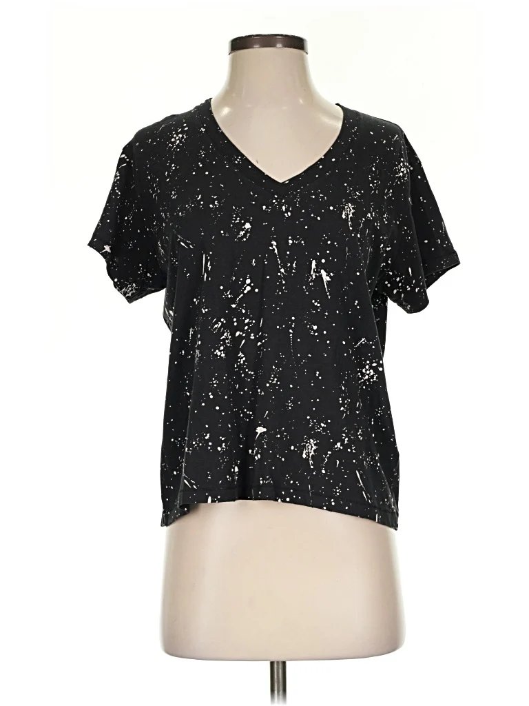 Leallo Short Sleeve T-Shirt: Black Stars Pattern Tops - Size X-Small