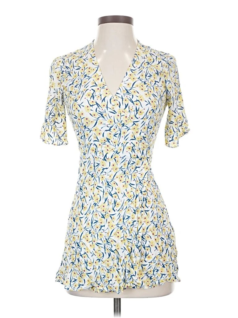 Sur La Cote Casual Dress: Yellow Dresses - Used - Size X-Small
