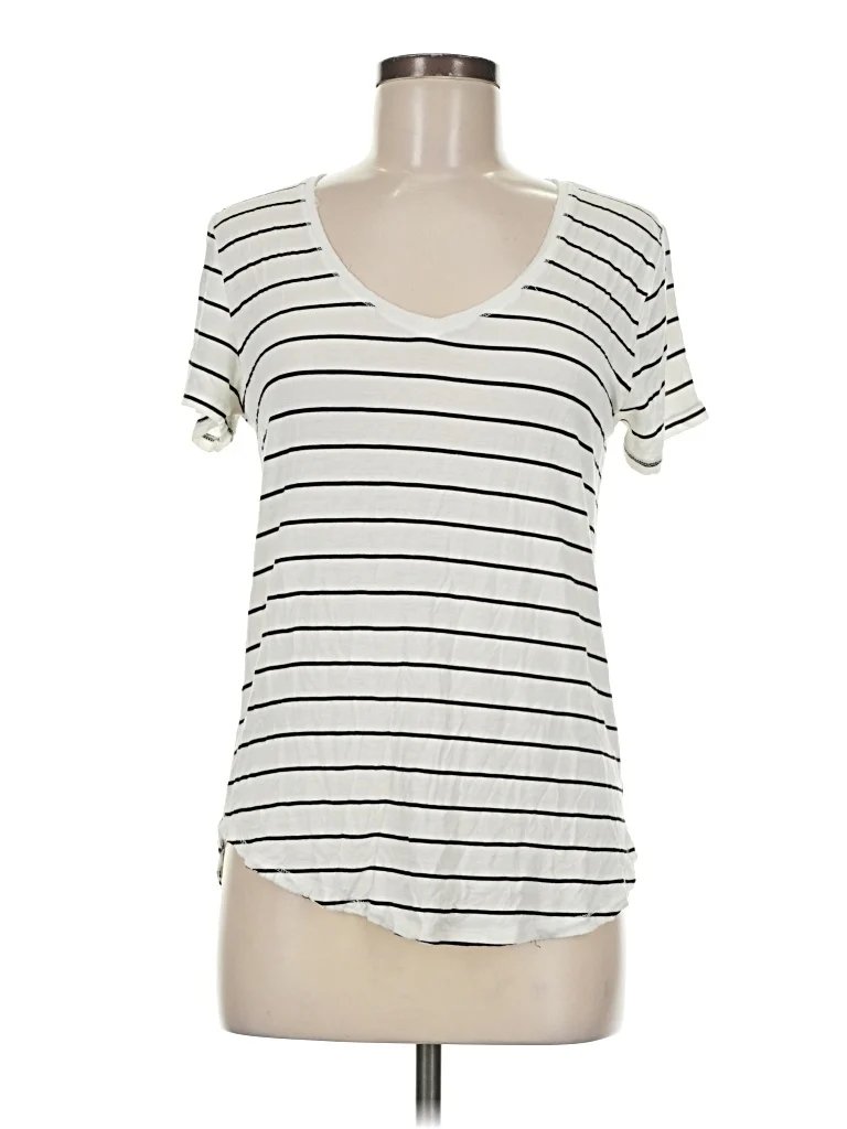 SO Short Sleeve T-Shirt: Ivory Stripes Pattern Tops - Size Medium