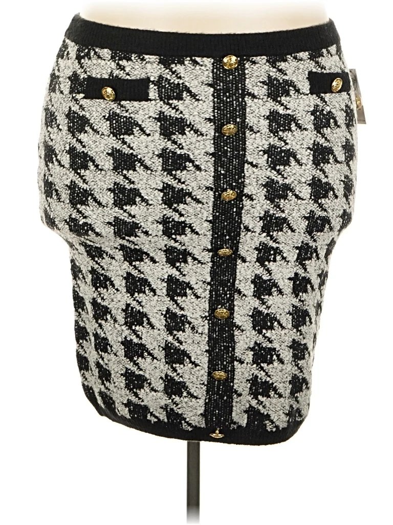 FASHION TO FIGURE Casual Skirt: Gray Houndstooth Pattern Bottoms - Size 3X Plus