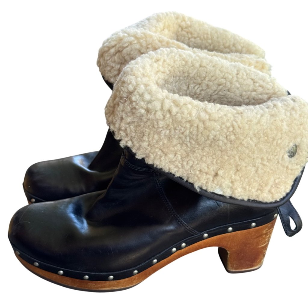 Ugg Australia Lynnea Women's Usa Size 10 Sheepskin Clog Boots Black Studded