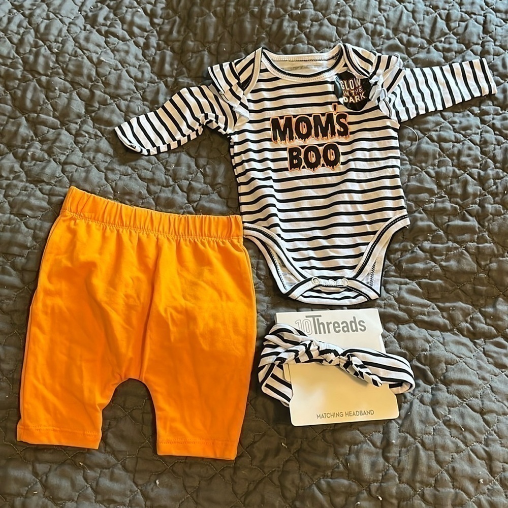 10 Threads Newborn Mom’s Boo Set
