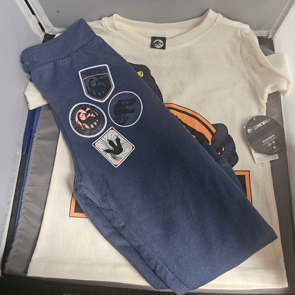 Jurassic World Boys 2 Piece Pant Set Size 4 -New With Tags-