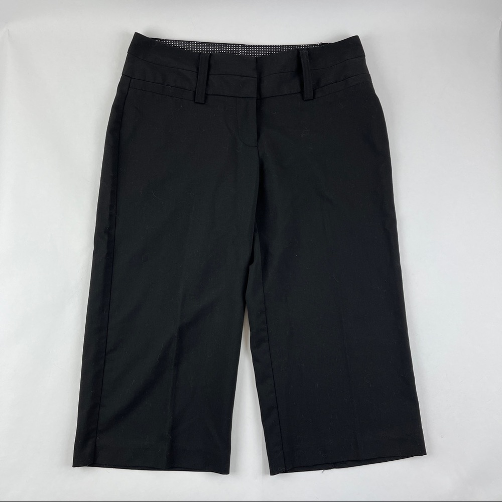 Maurices Dress Pants Womens 3/4 Crop Black Hook And Loop Closure