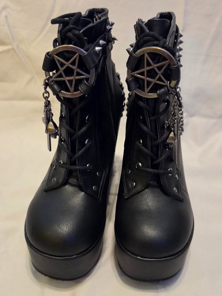 Demonia Poison 101 Platform Ankle Boots, Sz10