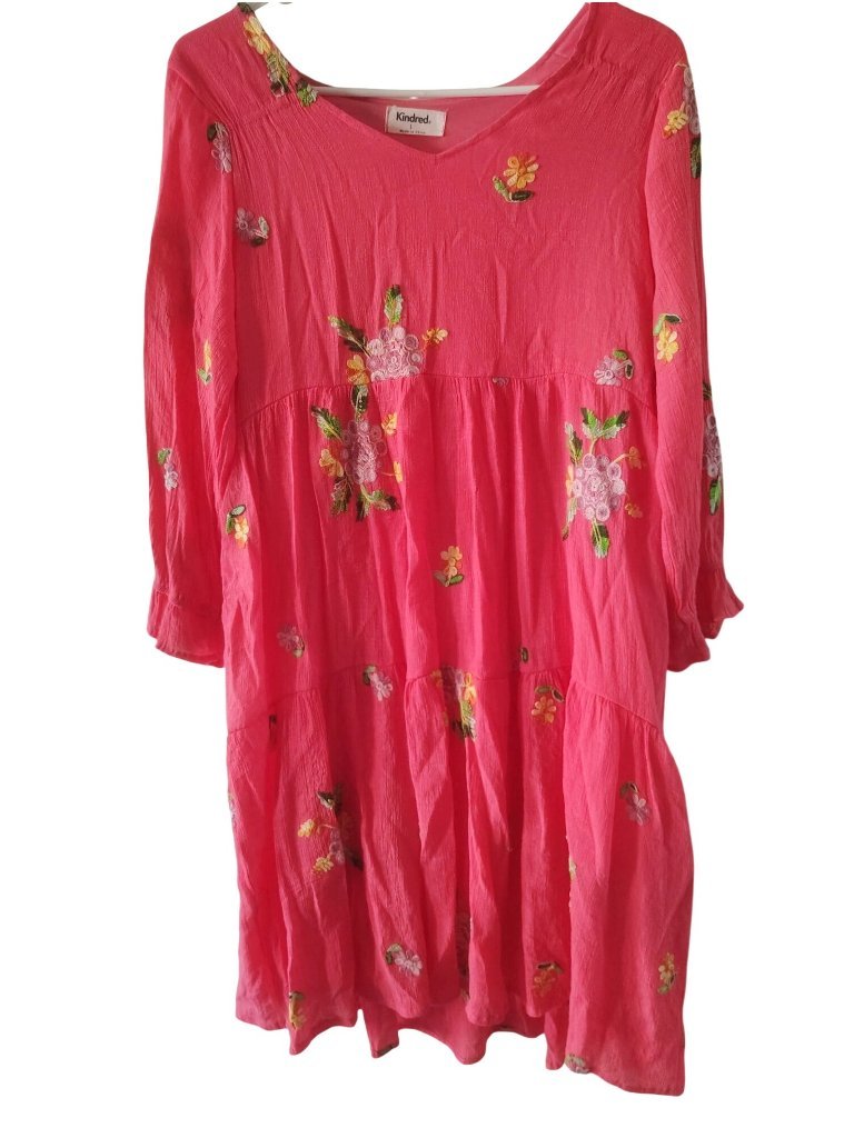Kindred Size Large Dress, Pink Embroidered Flowers Boho 3/4 Sleeve Flowy Sheath