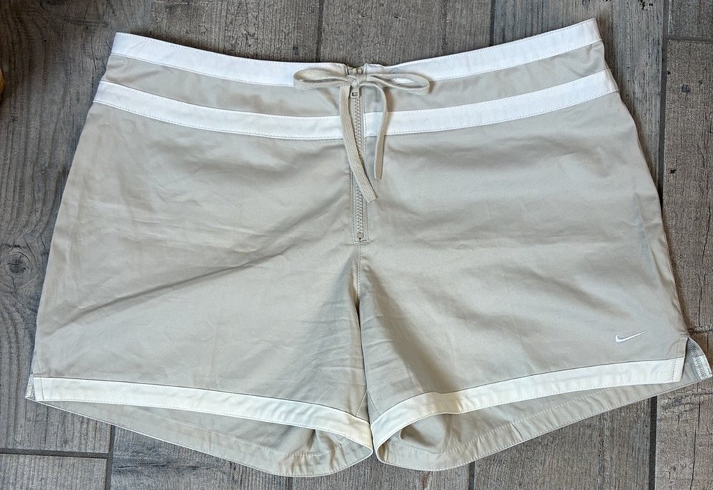Y2k Nike Athletic Board Shorts Women’s Medium Khaki Surf Swim