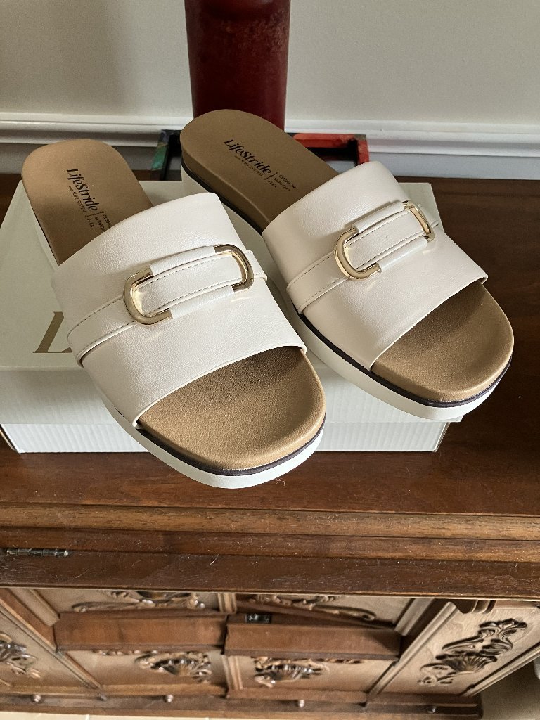 Lifestride Or Life Stride Genevieve Slip On Sandal Sz 7 W