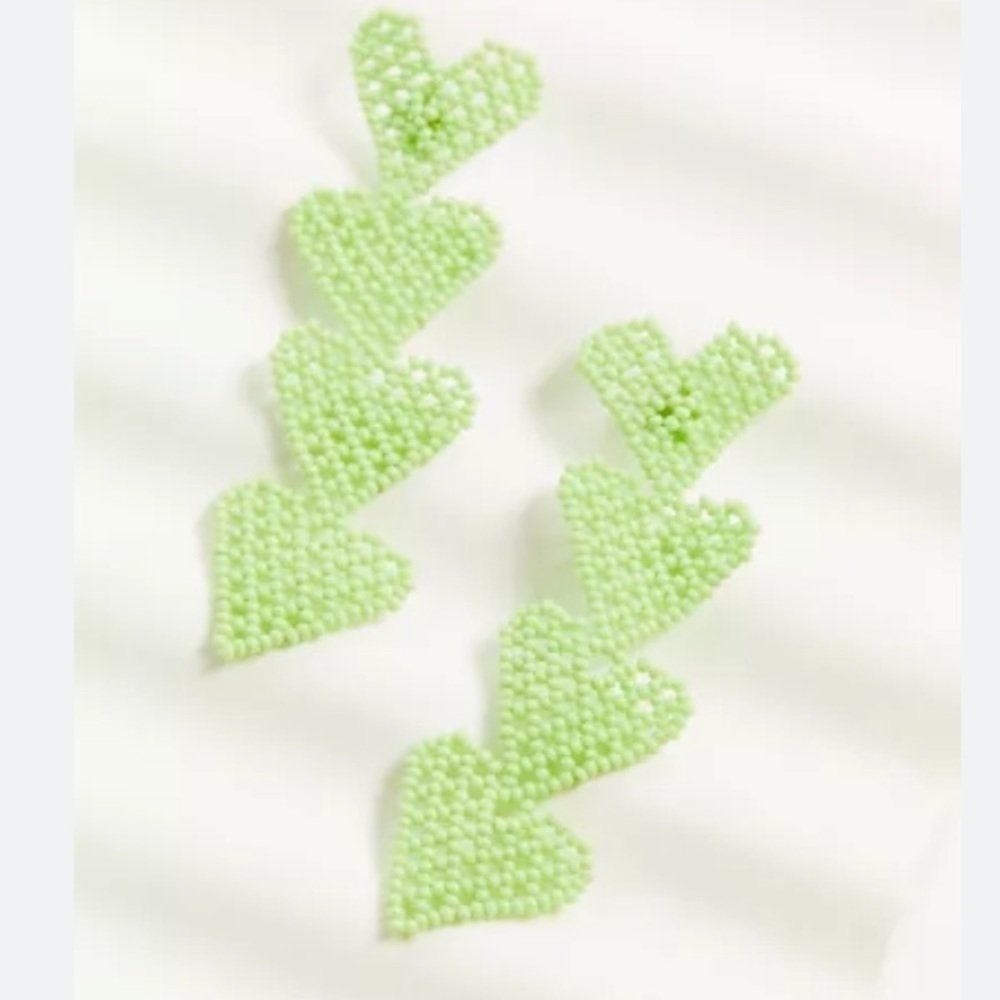 Anthropologie Casa Clara Baja Cactus Drop Earring New Green Hearts Beaded 3 Inch