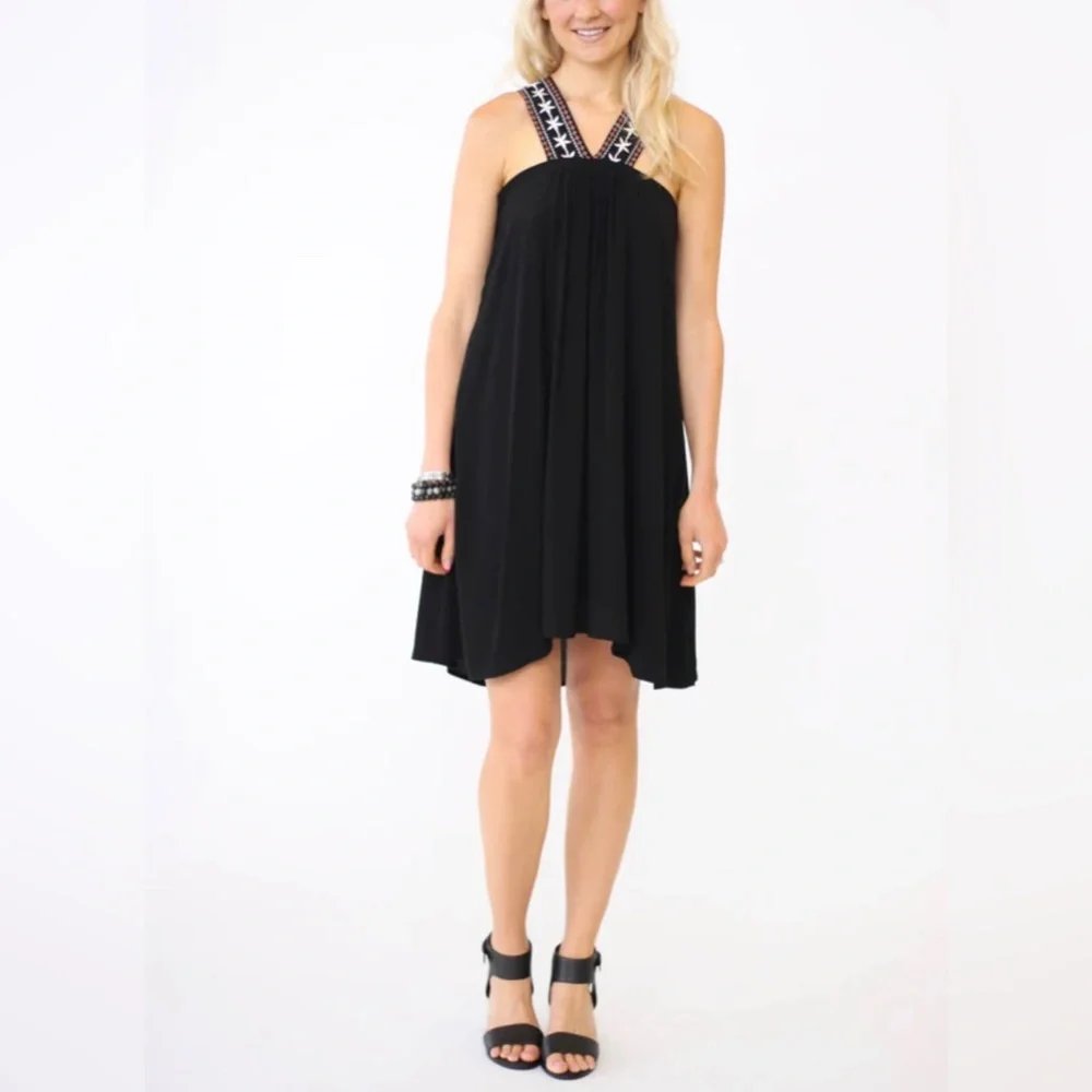 Cupcakes & Cashmere Zeus Black Dress Sz M