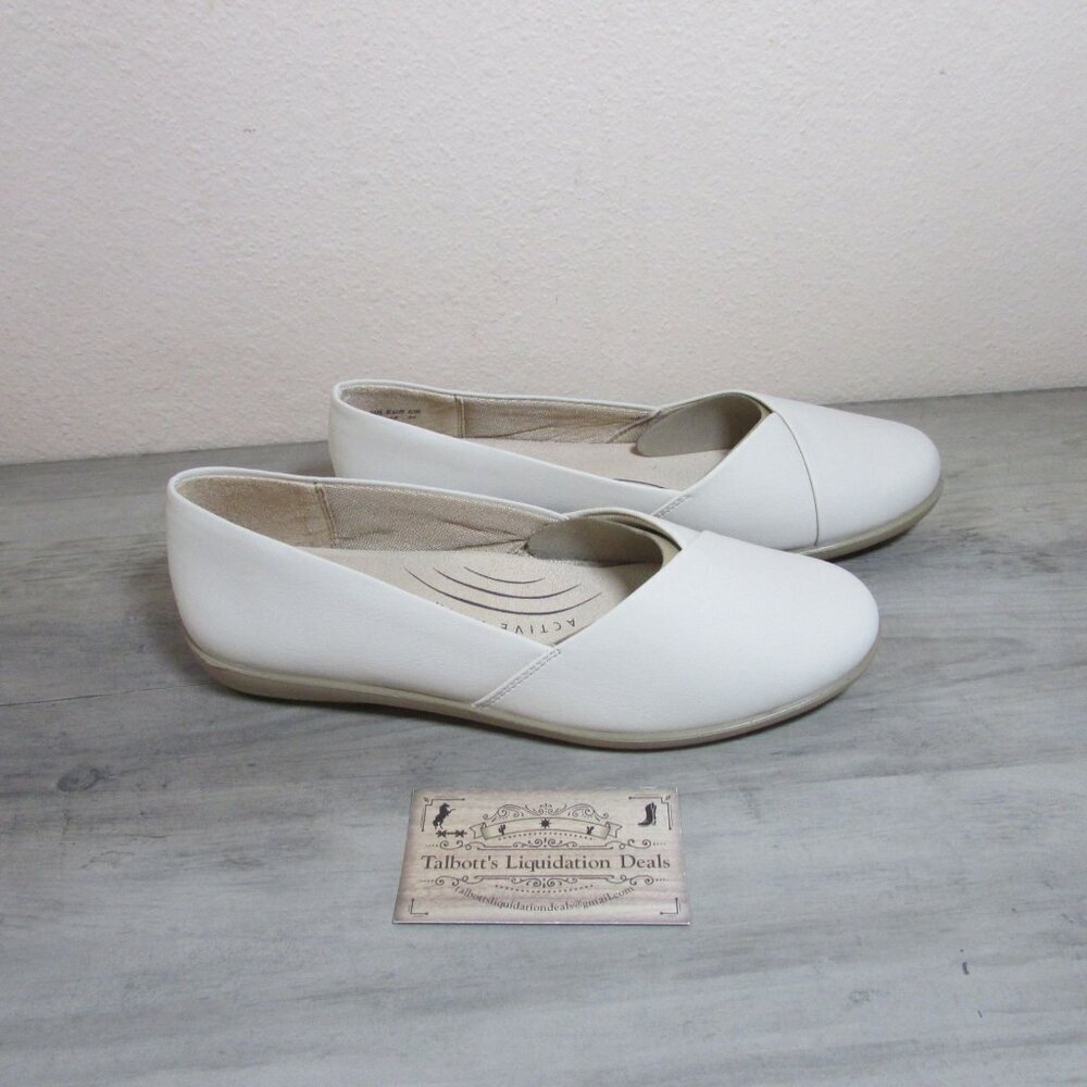 Lifestride Women's 7.5w Arch Support Notorious Slip On Flats Almond Faux Leather