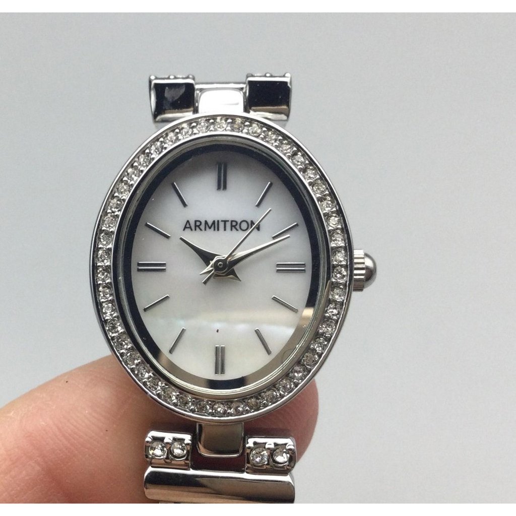 Armitron Womens Watch 21mm White Oval Dial Silver Tone Crystals New Battery 7.5"