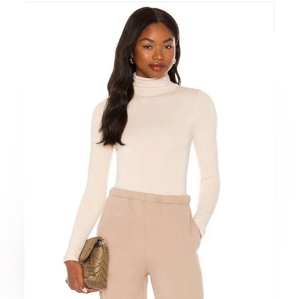 Nwt Re Ona Turtleneck Longsleeve Top In Ivory Cream Size Medium
