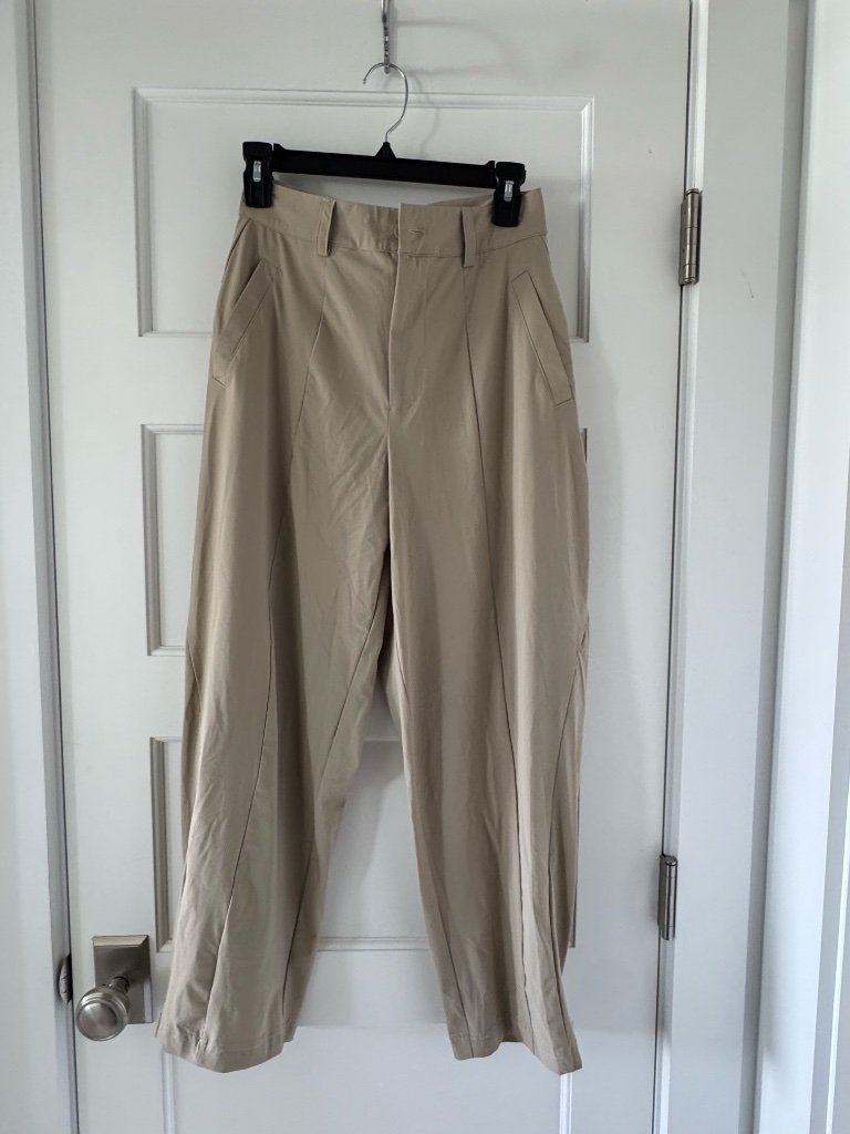 Ruti Beige Pleated Tapered Pants Size 00