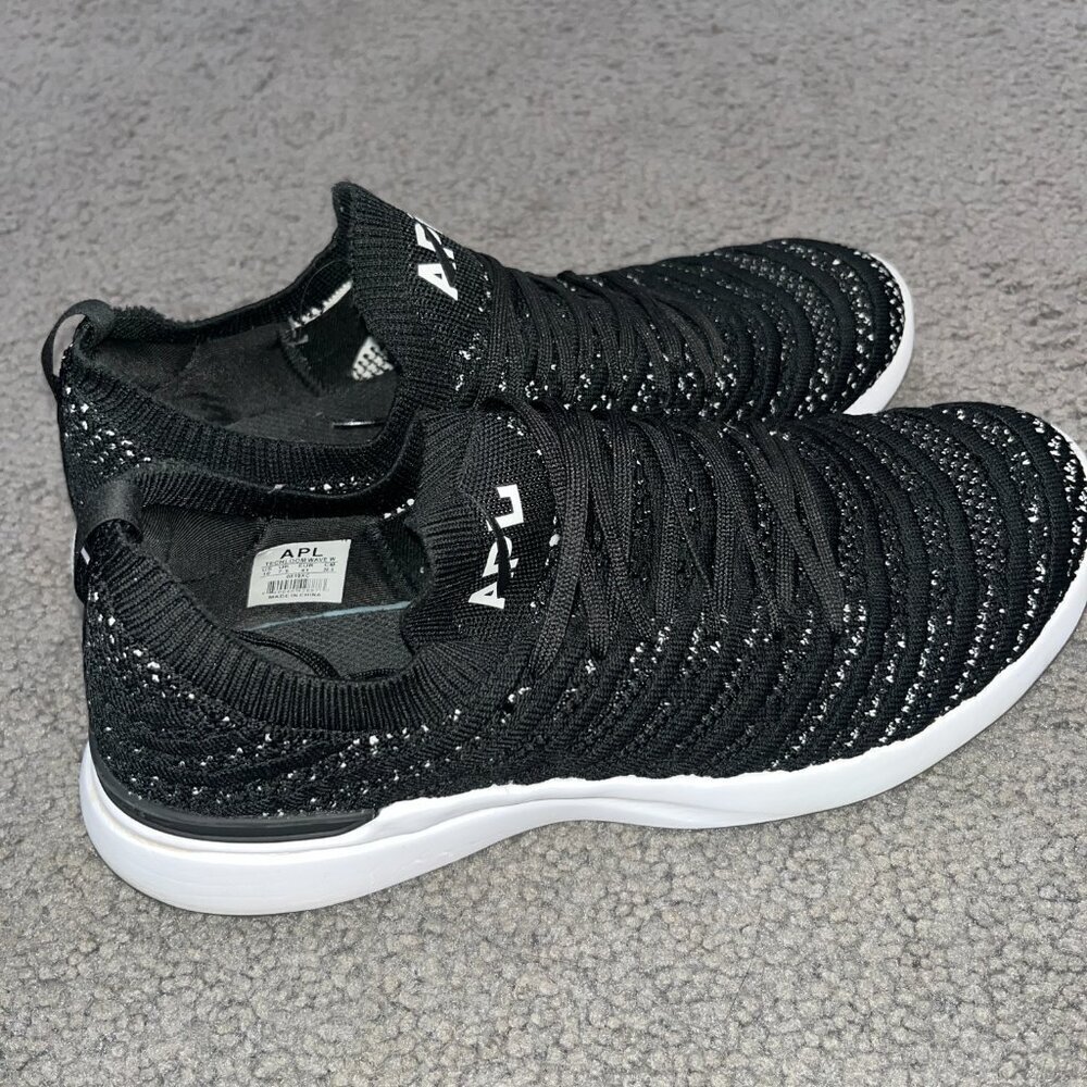 Apl Athletic Propulsion Labs Women's Techloom Wave Runners Sz 10 Black White Euc