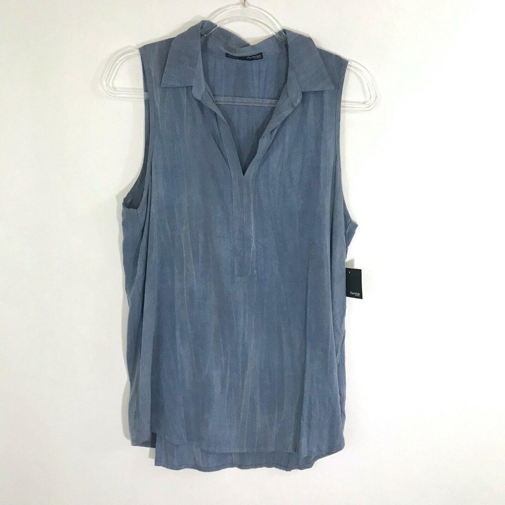 Femme By Tresics Top Women Medium Blue Sleeveless V-Neck Collared Nwt
