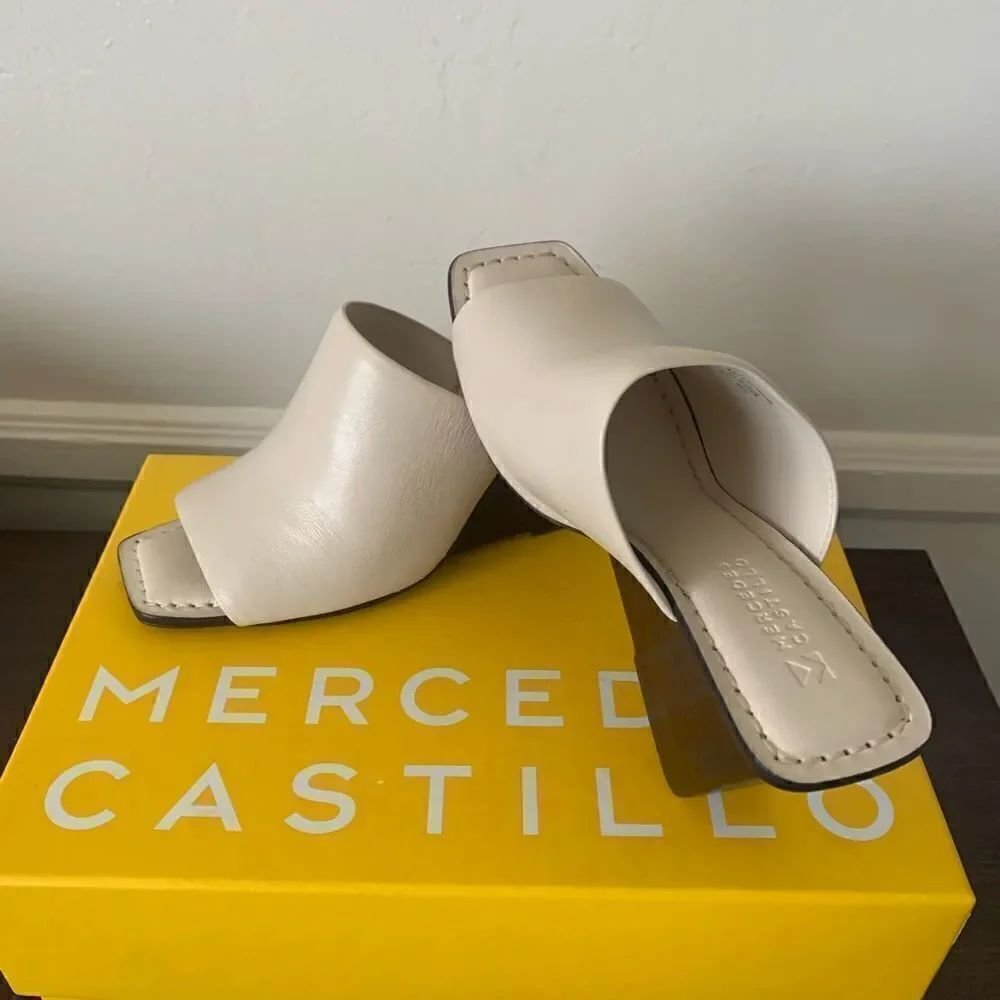 Mercedes Castillo Women’s Top Grain Leather Upper& Lining Wedge Ivory Sandal 6,5