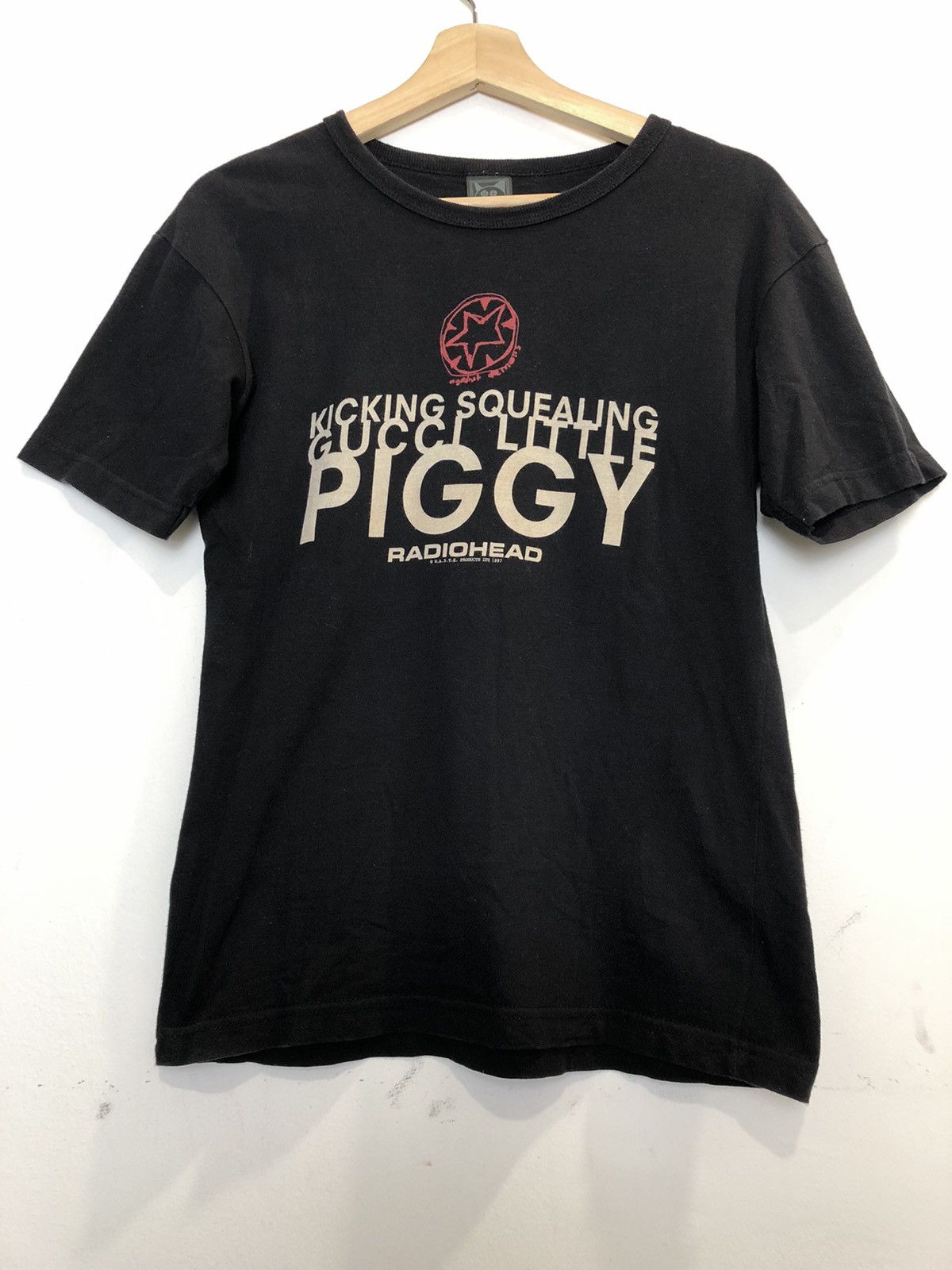 Band Tees Vintage T Shirt Radiohead Piggy in Black, Men's (Size Medium)