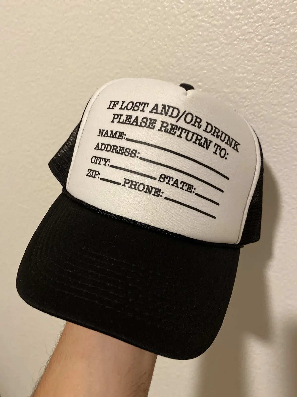 Otto Vintage Trucker Hat in Black, Men's