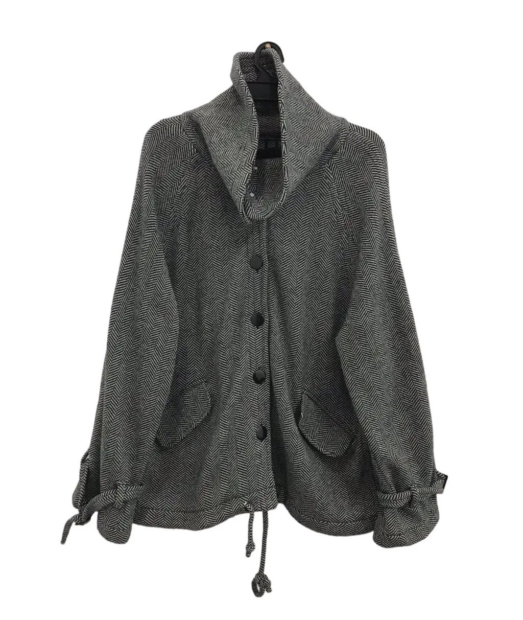 Pringle 1815 Scotland Established Hawick Scotland Coat in Black, Women's (Size M)