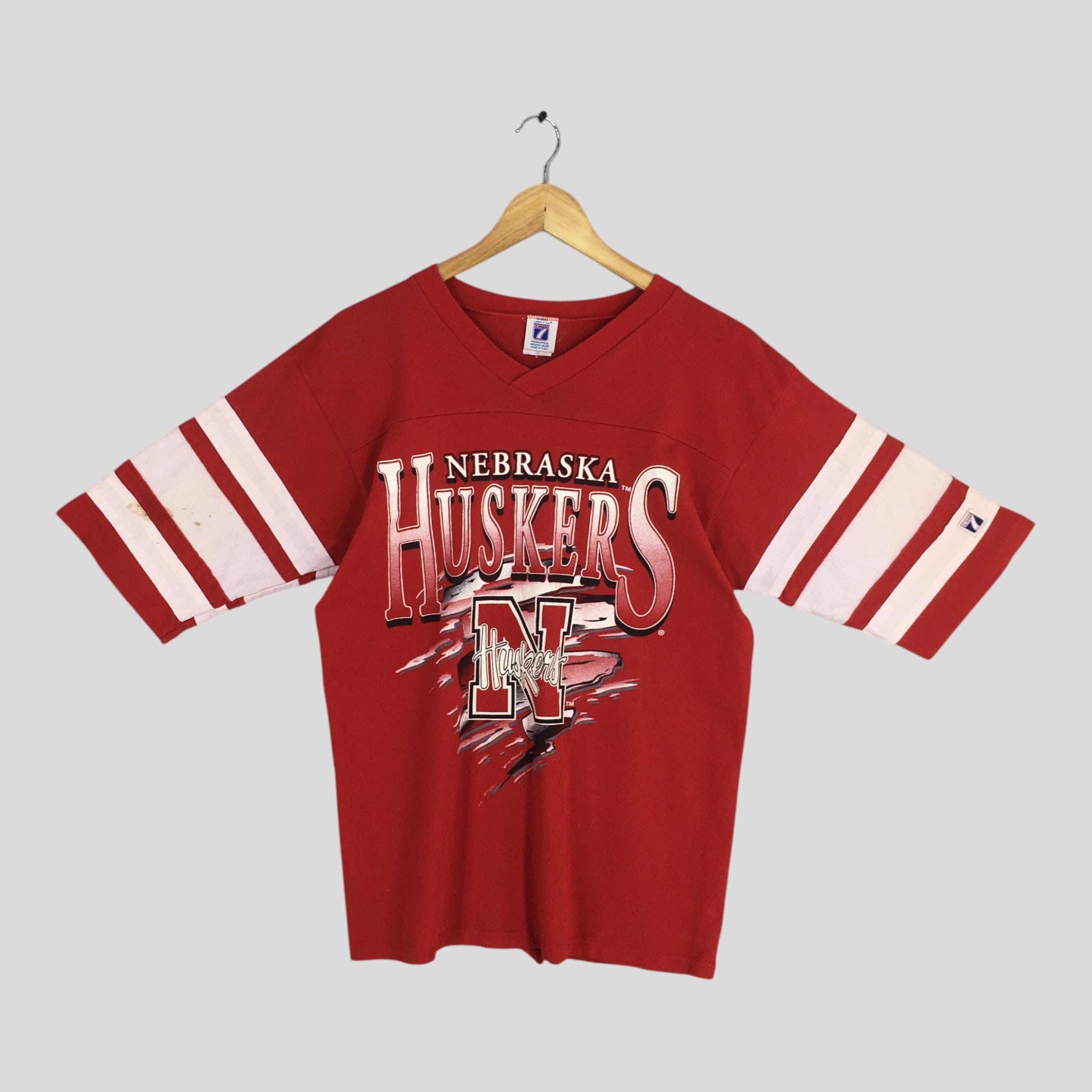 NCAA Vintage Nebraska Huskers Raglan Red T Shirt Medium, Men's