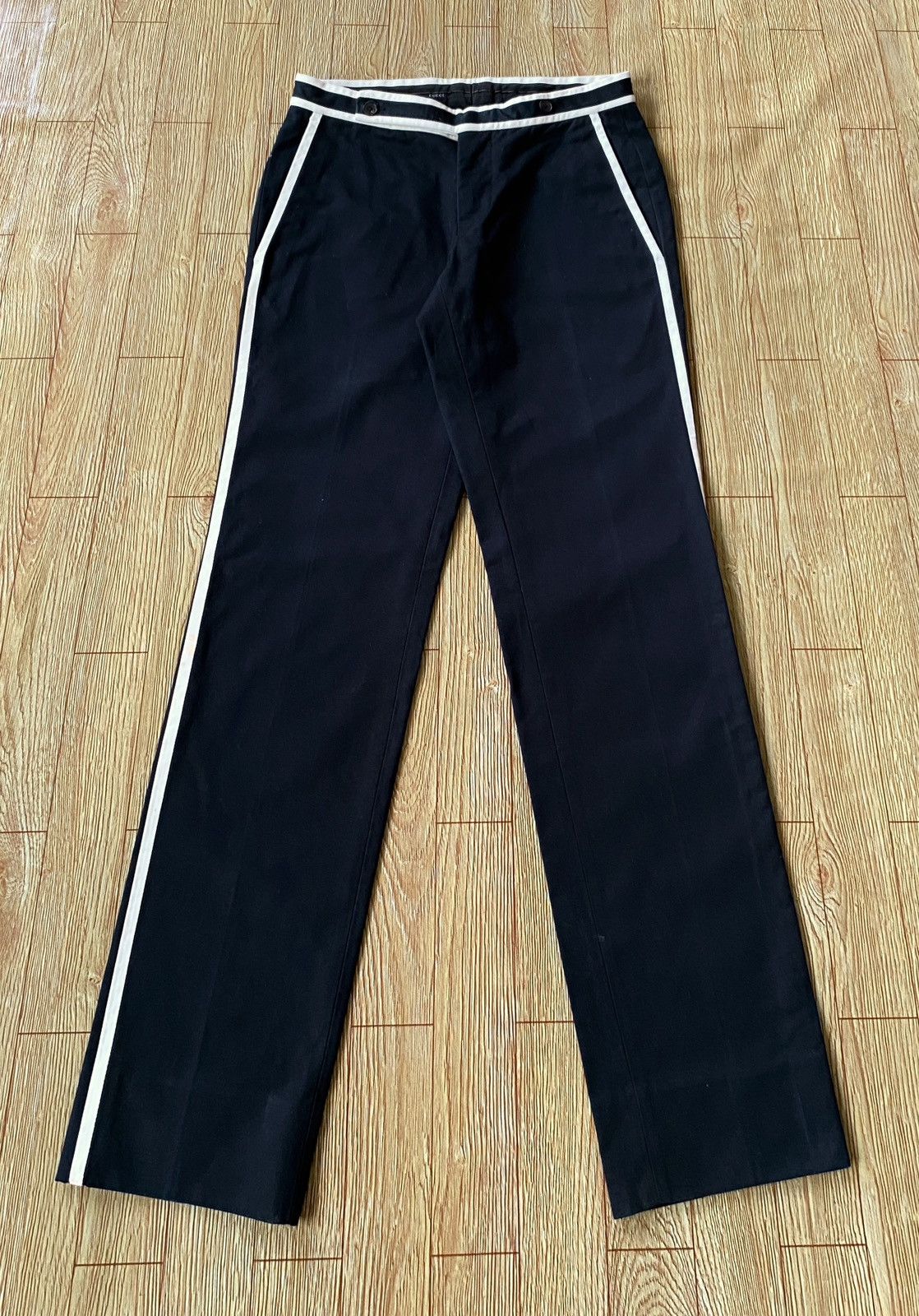 Design Vintage Brand Gucci Navy Blue Casual Pants 1990S, Men's (Size 29)