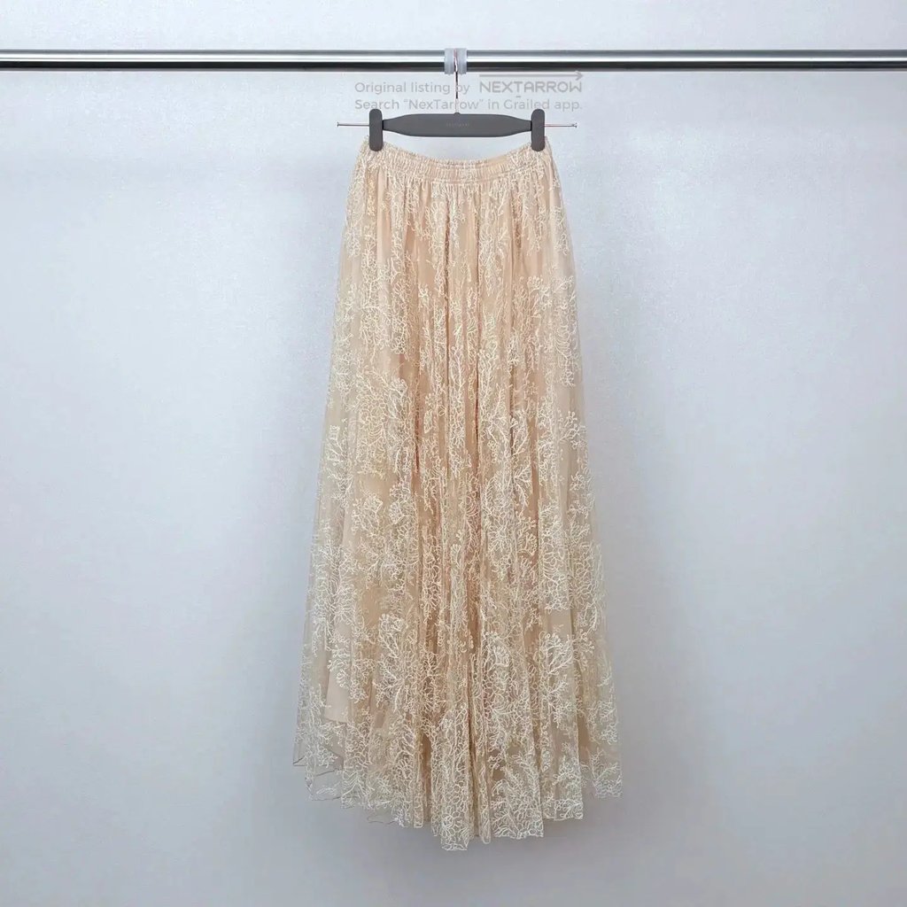Ermanno Scervino Nude Flower Lace Pleated Skirt in Beige, Women's (Size 25)