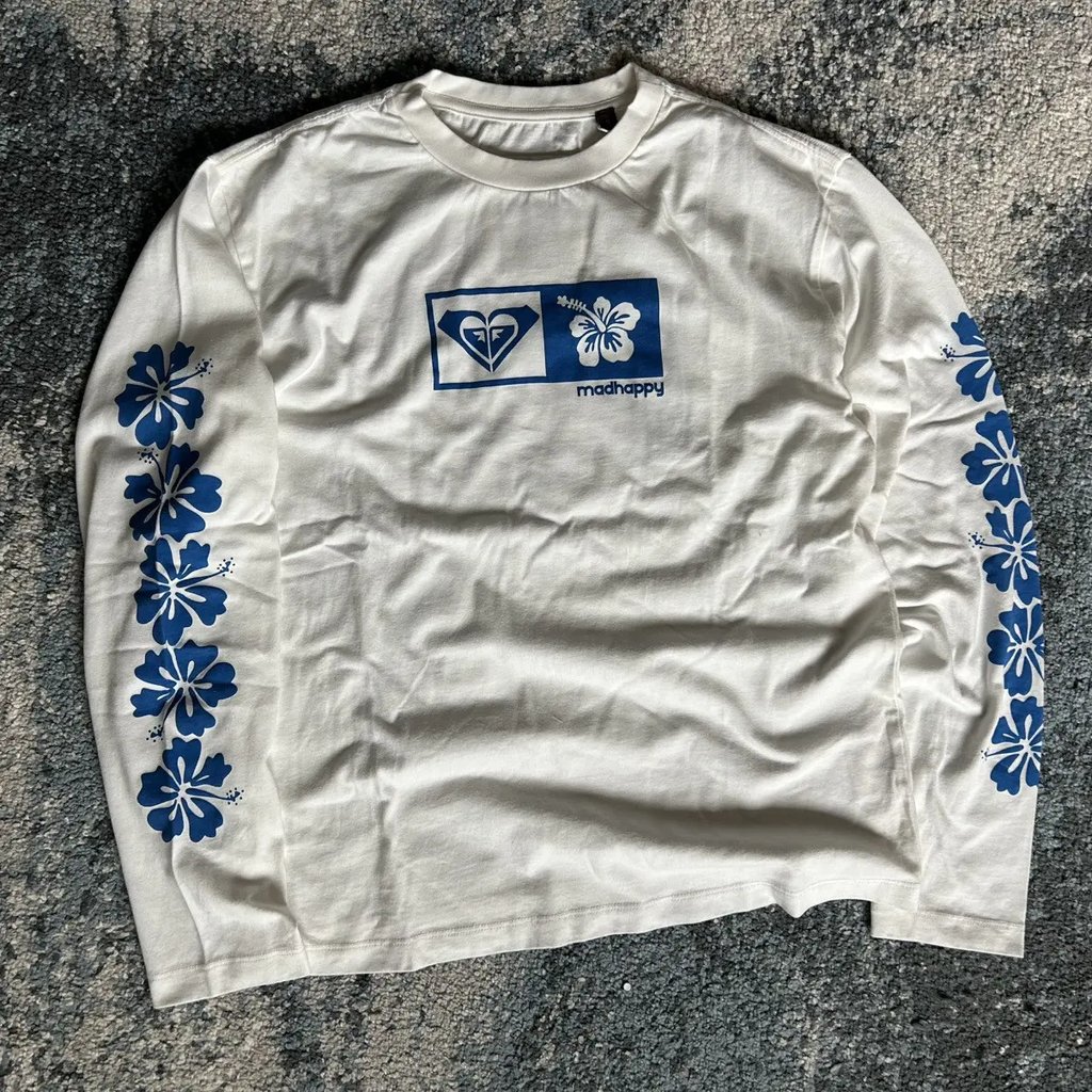 Roxy Vintage Hibiscus Flower L/S Tee Bright Blue Hawaii in White, Women's