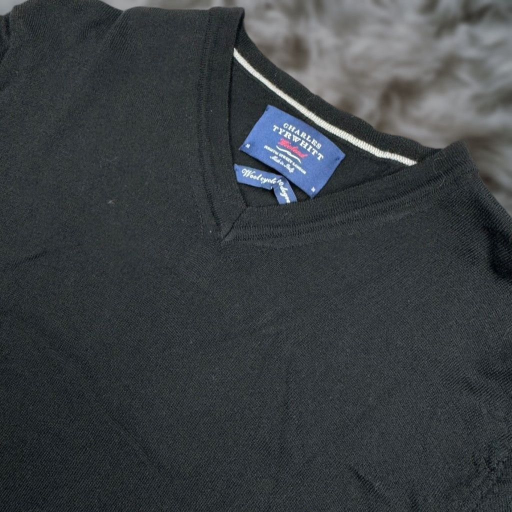 Vintage Charles Tyrwhitt Men's Wool Sweater Long Sleeve V-Neck Pullover Medium Black Office Casual
