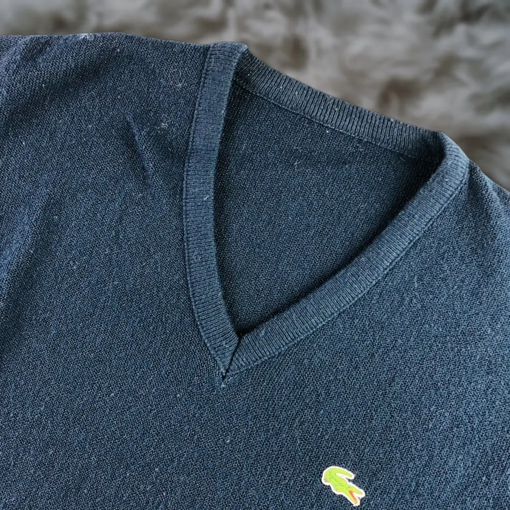 Vintage Lacoste Pullover Sweater Shirt Men XL Navy Blue 100% Acrylic V-Neck Alligator Logo Us Fr 6 Mens