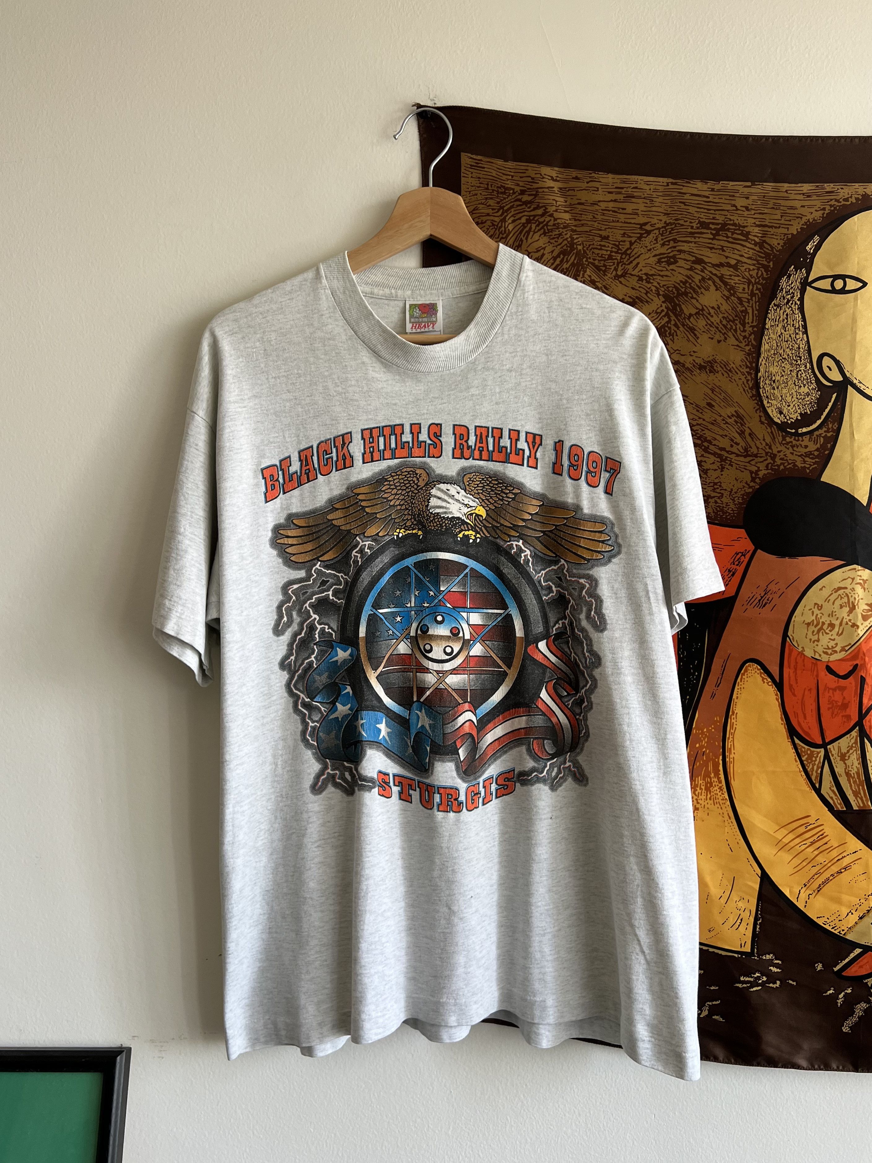 Harley Davidson Vintage 1997 Black Hills Rally Sturgis Thunder Biker Tee in White, Men's (Size XL)