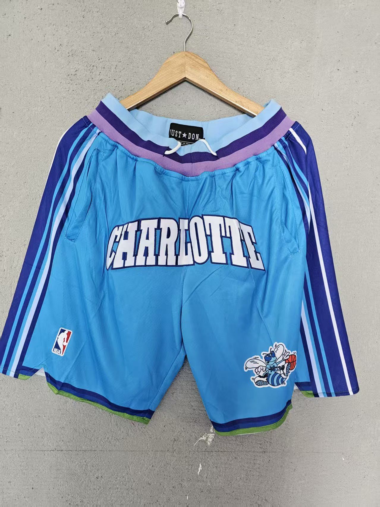 Nba Charlotte Hornets Short XL Vintage in Blue, Men's (Size 36)
